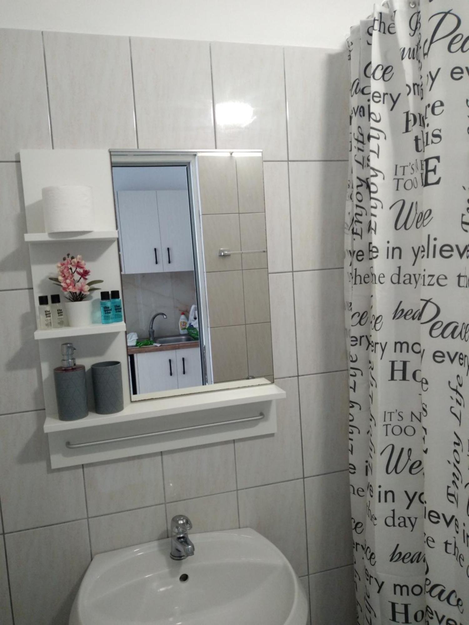 Nadim Rooms Himarë Exteriér fotografie